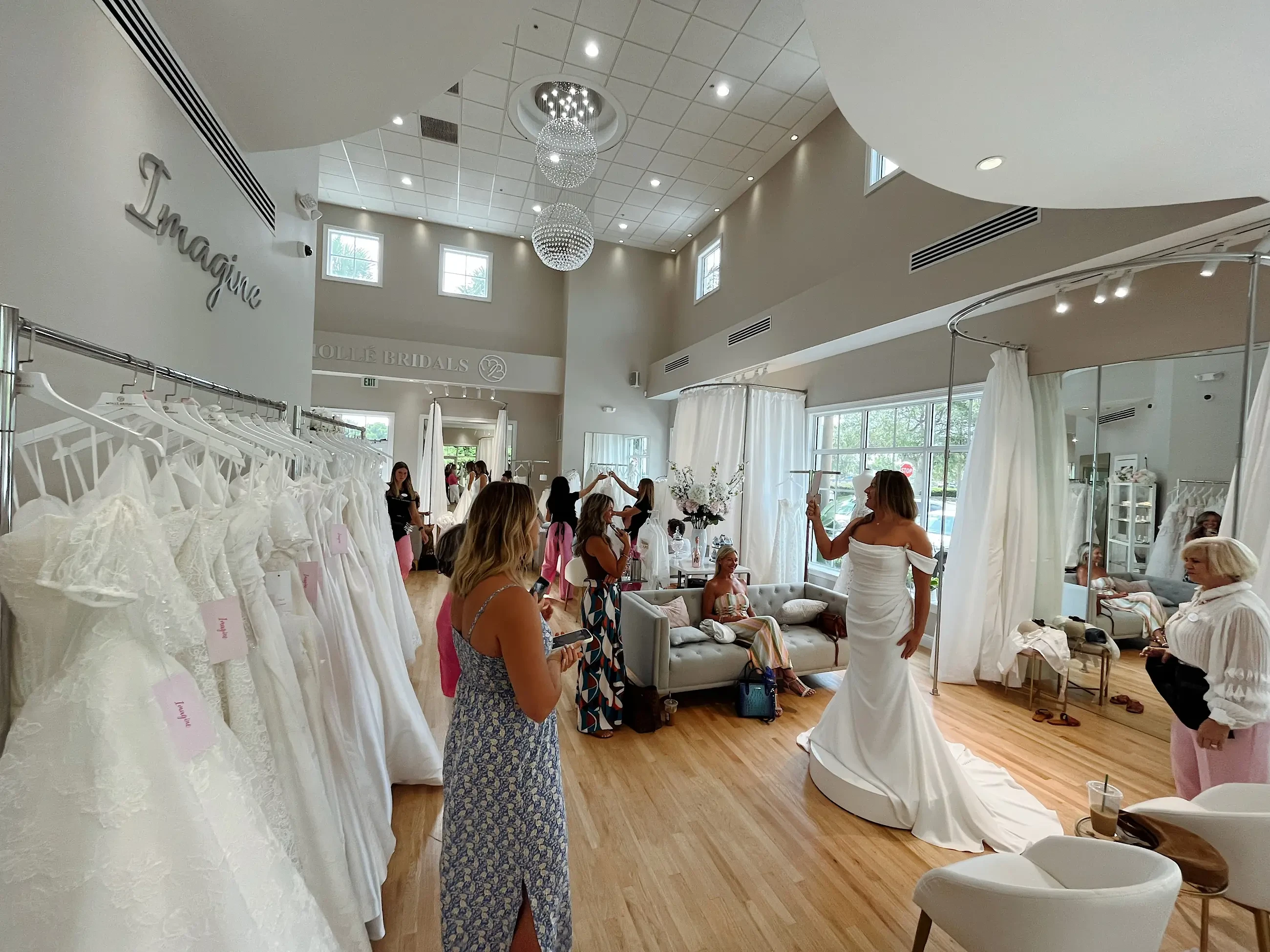 How Many Dresses Should You Try Before Choosing ‘The One’?. Desktop Image