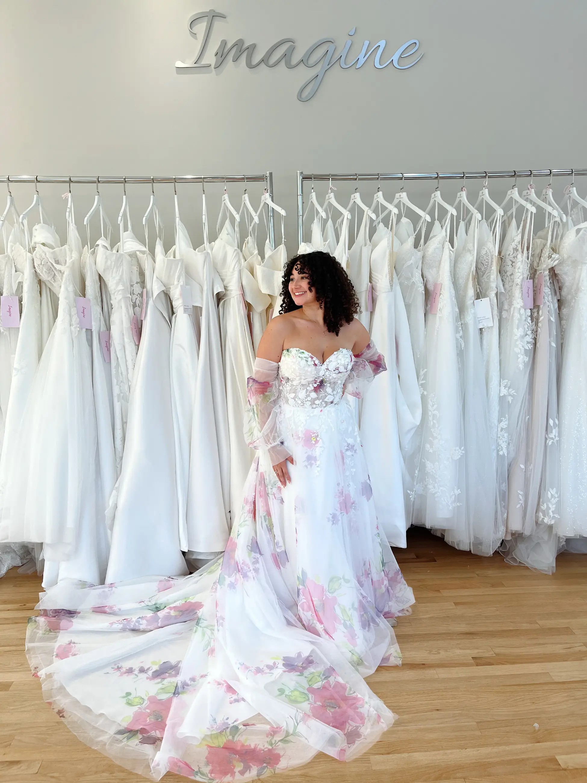 Wedding Gown Colors for Summer Weddings Image