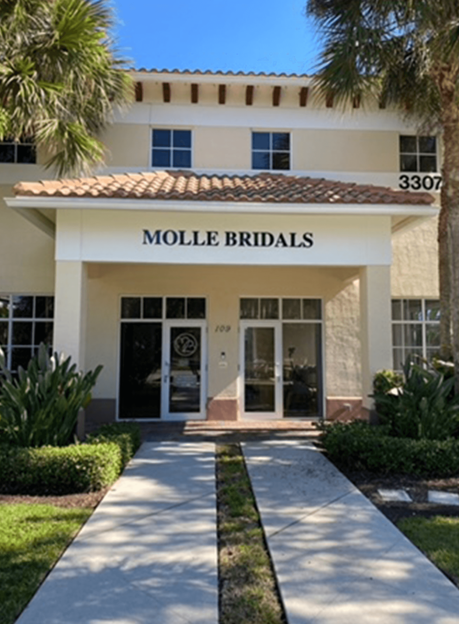 About Molle bridal Boutique 2